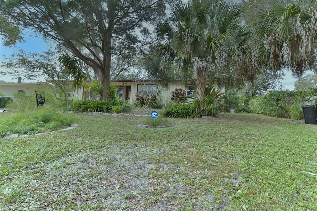 Recently Sold: $270,000 (4 beds, 2 baths, 1769 Square Feet)