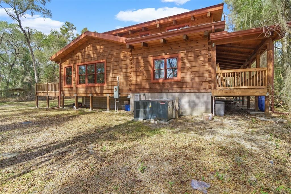 Recently Sold: $650,000 (3 beds, 2 baths, 2240 Square Feet)