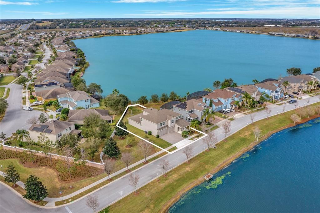 Recently Sold: $675,000 (5 beds, 3 baths, 3904 Square Feet)
