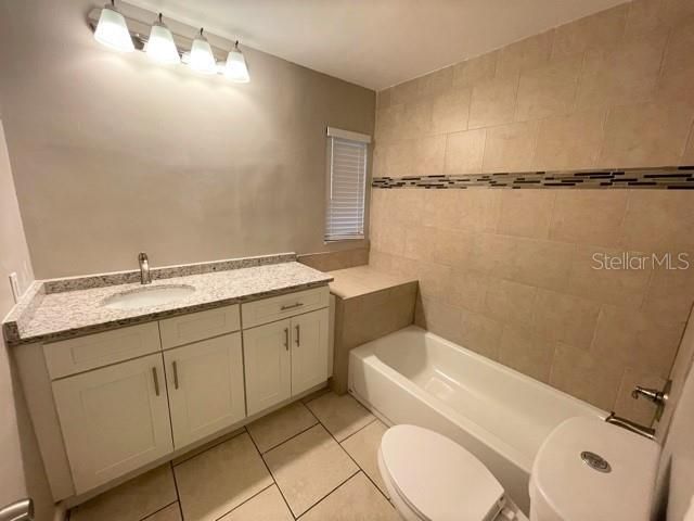Recently Sold: $460,000 (3 beds, 2 baths, 1828 Square Feet)