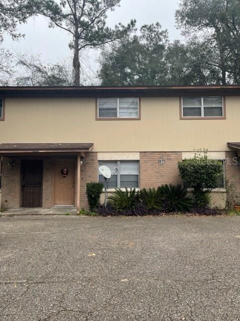Recently Sold: $110,000 (2 beds, 1 baths, 950 Square Feet)