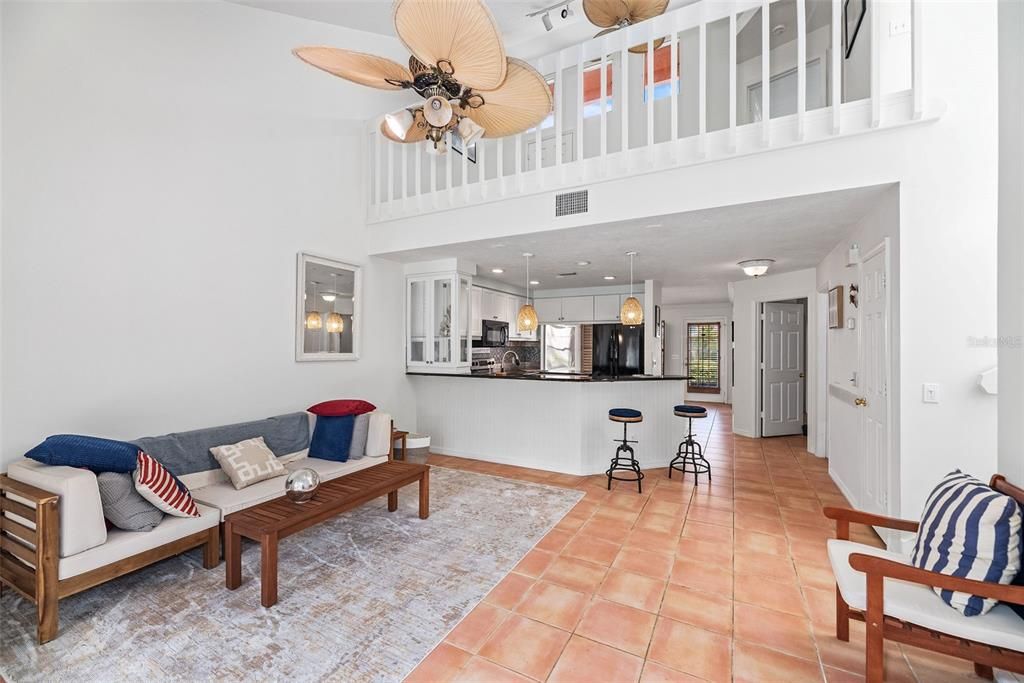 Recently Sold: $390,000 (2 beds, 2 baths, 1309 Square Feet)