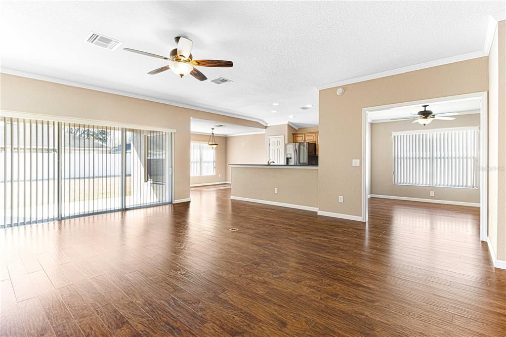 Recently Sold: $265,000 (2 beds, 2 baths, 1596 Square Feet)