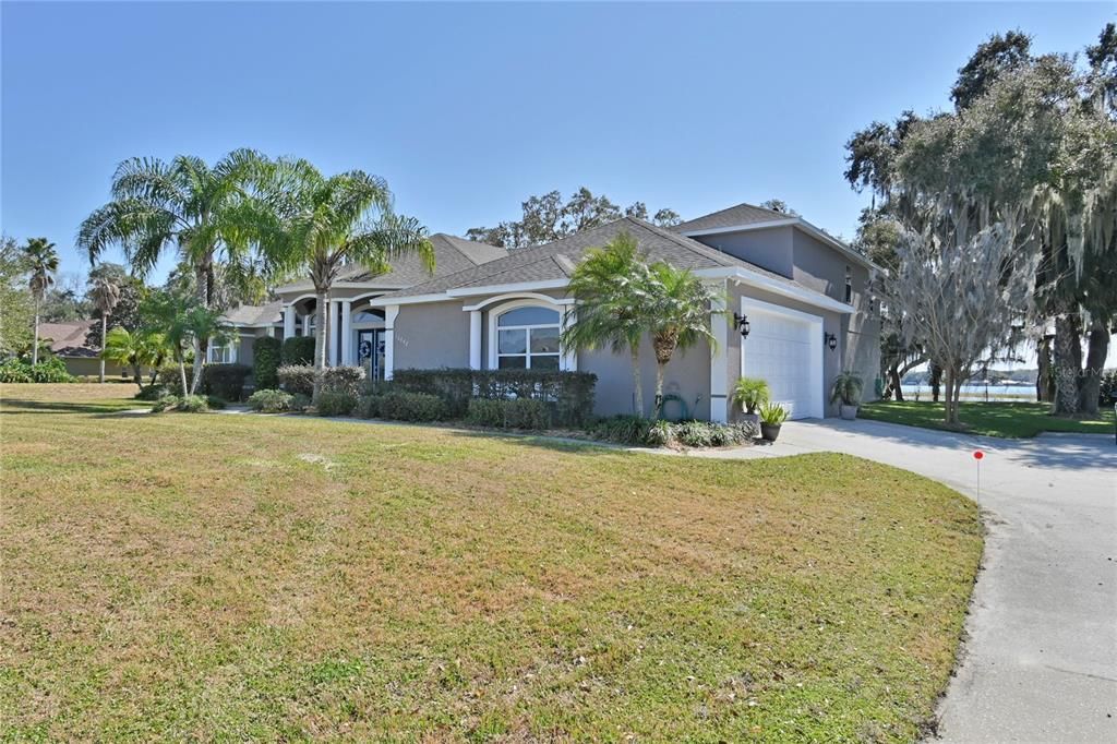 Recently Sold: $1,200,000 (4 beds, 3 baths, 3943 Square Feet)