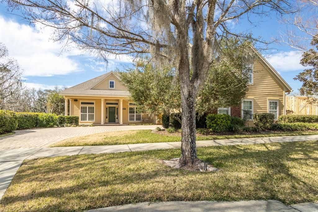 Recently Sold: $589,000 (4 beds, 3 baths, 3062 Square Feet)