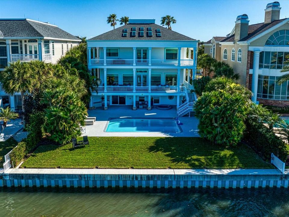 Recently Sold: $4,750,000 (4 beds, 4 baths, 5012 Square Feet)