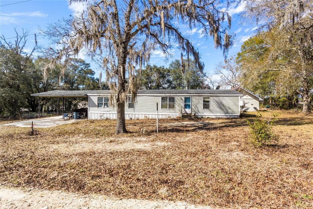 Recently Sold: $140,000 (3 beds, 2 baths, 1440 Square Feet)