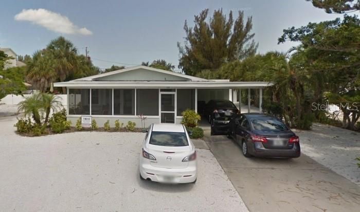 Recently Sold: $2,400,000 (4 beds, 4 baths, 1998 Square Feet)