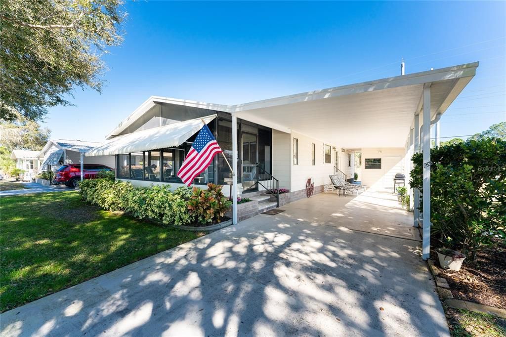 Vendido Recientemente: $215,000 (2 camas, 2 baños, 1143 Pies cuadrados)