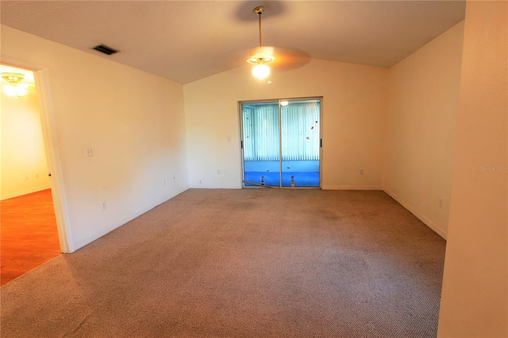 Recently Sold: $195,000 (2 beds, 2 baths, 1192 Square Feet)