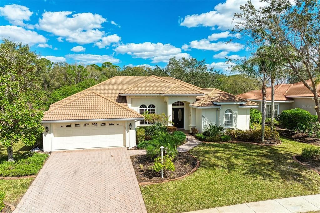 Recently Sold: $1,099,000 (3 beds, 2 baths, 2689 Square Feet)