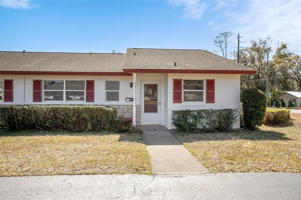 Recently Sold: $139,900 (2 beds, 2 baths, 1027 Square Feet)