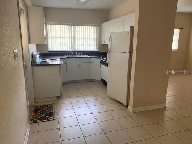 Recently Rented: $1,550 (3 beds, 2 baths, 1459 Square Feet)