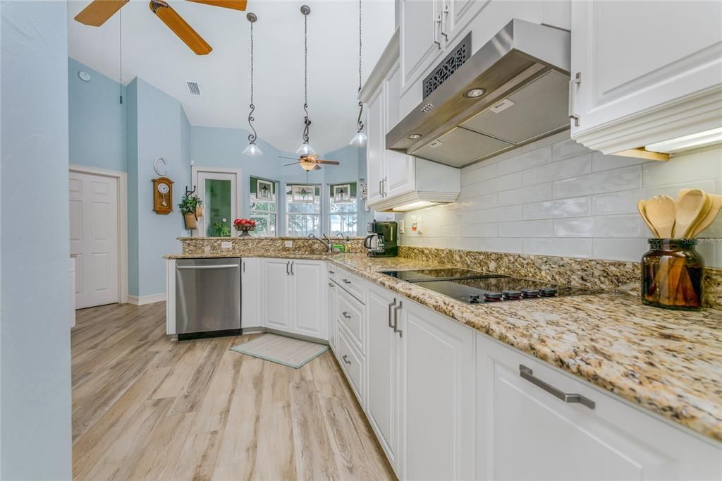Recently Sold: $985,000 (3 beds, 2 baths, 2344 Square Feet)