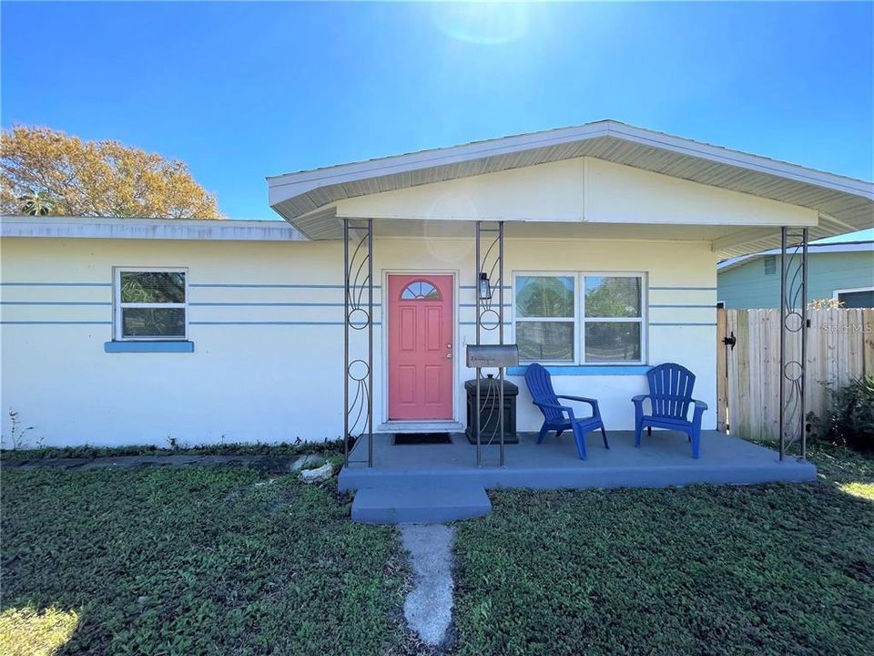 Recently Sold: $203,000 (2 beds, 1 baths, 840 Square Feet)