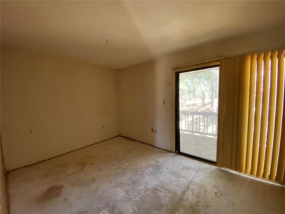 Recently Sold: $66,000 (1 beds, 1 baths, 876 Square Feet)