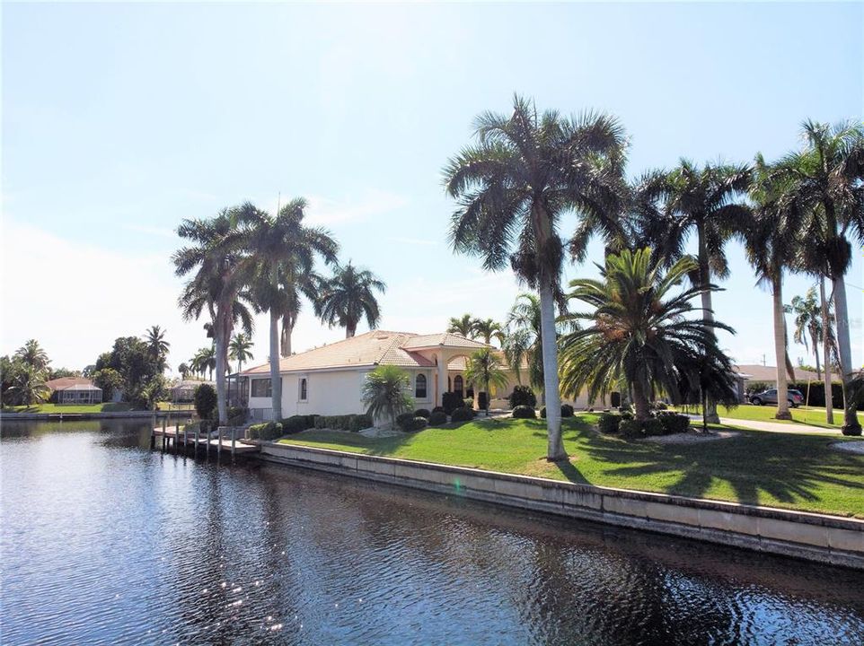 Recently Sold: $1,100,000 (3 beds, 3 baths, 2450 Square Feet)