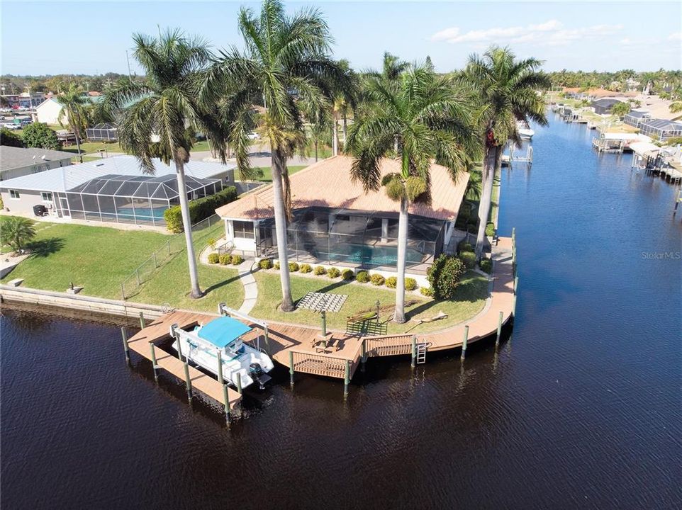 Recently Sold: $1,100,000 (3 beds, 3 baths, 2450 Square Feet)