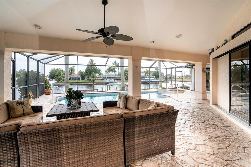 Recently Sold: $1,100,000 (3 beds, 3 baths, 2450 Square Feet)