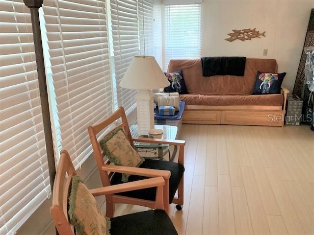Recently Sold: $87,900 (1 beds, 1 baths, 756 Square Feet)