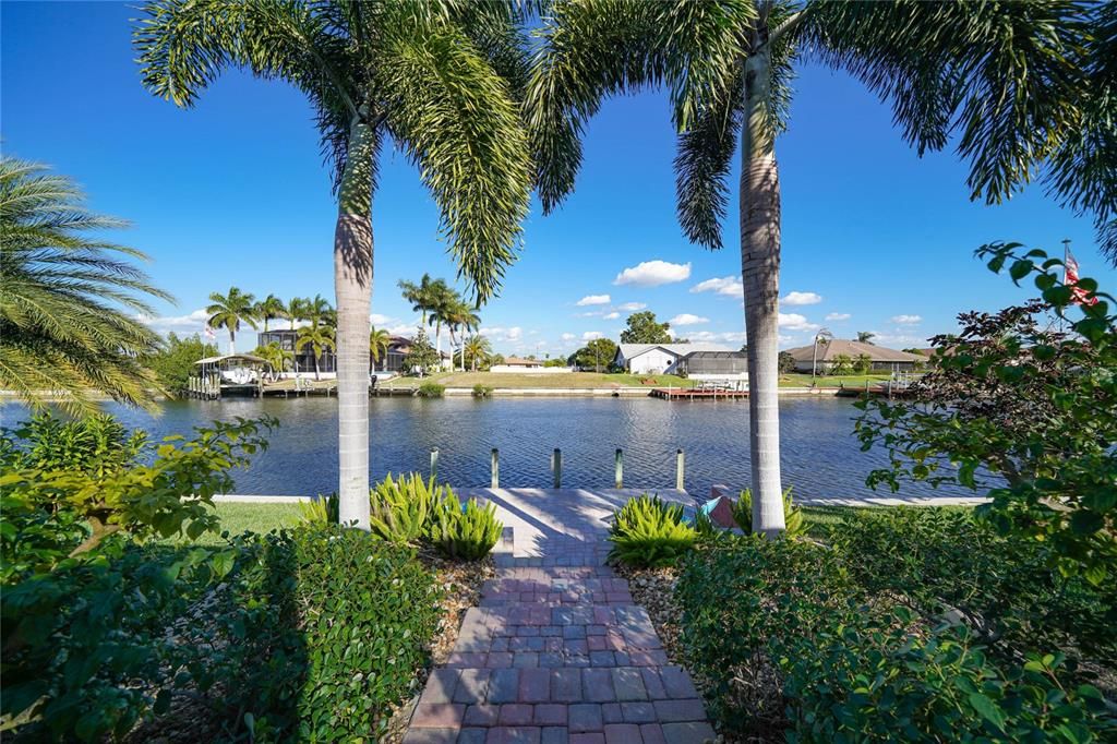 Recently Sold: $645,000 (4 beds, 3 baths, 2078 Square Feet)