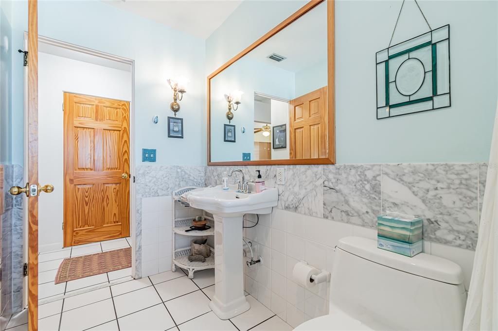 Recently Sold: $839,000 (3 beds, 2 baths, 1493 Square Feet)