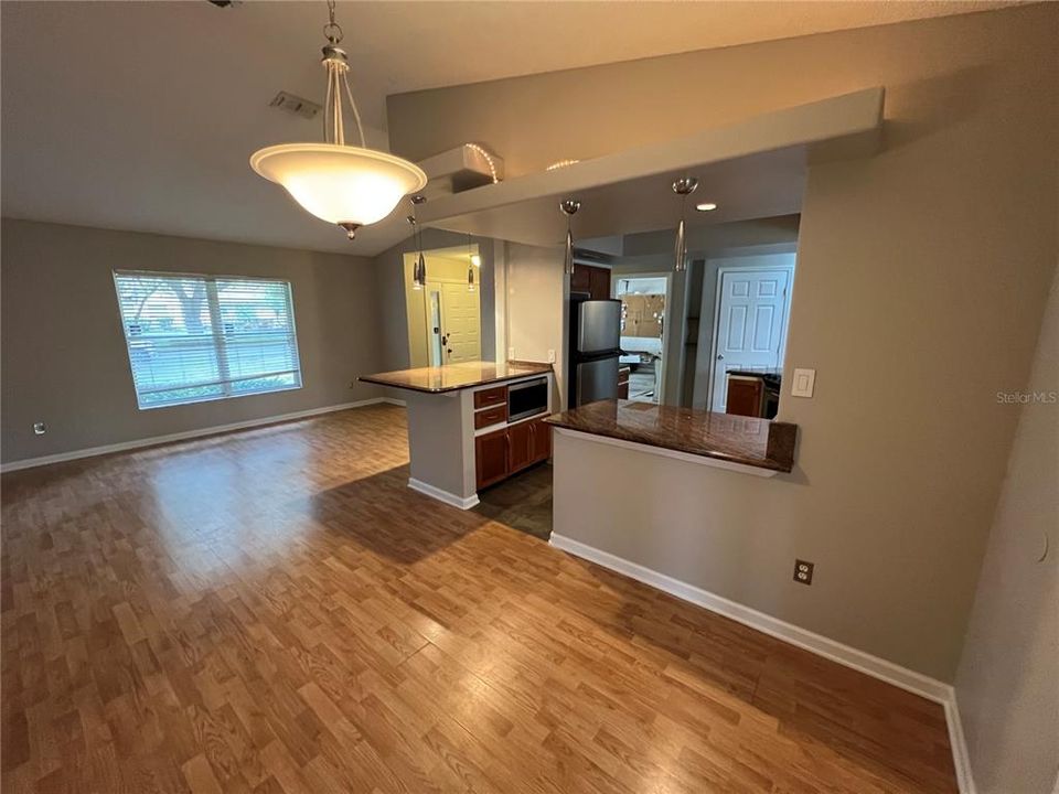 Active With Contract: $3,050 (4 beds, 2 baths, 1777 Square Feet)