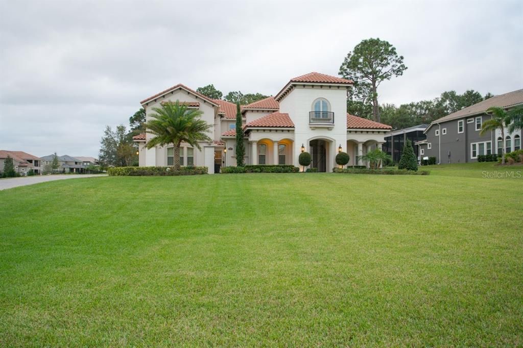 Recently Sold: $2,400,000 (5 beds, 8 baths, 5467 Square Feet)