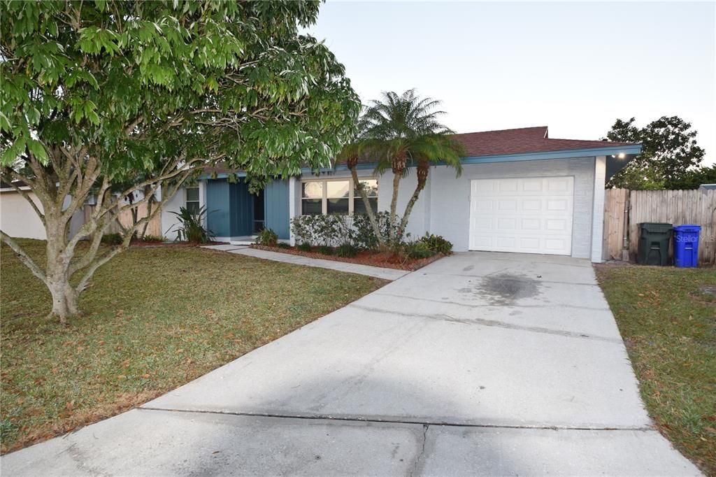 Recently Sold: $245,000 (3 beds, 2 baths, 1305 Square Feet)