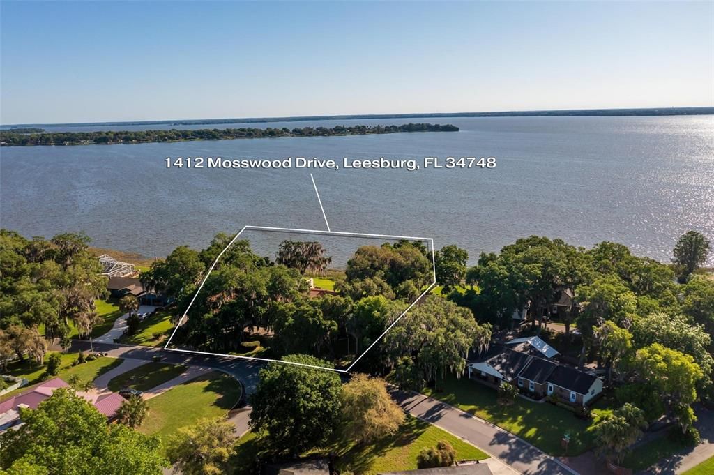 Recently Sold: $1,200,000 (3 beds, 3 baths, 3692 Square Feet)