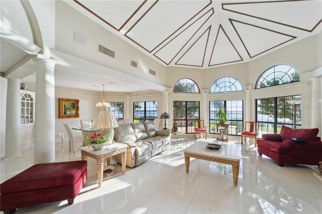 Recently Sold: $1,200,000 (3 beds, 3 baths, 3692 Square Feet)