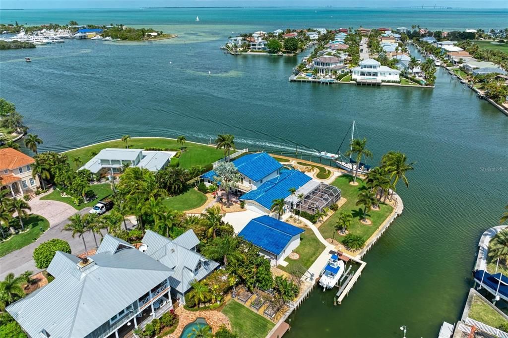 Recently Sold: $9,800,000 (3 beds, 3 baths, 3197 Square Feet)