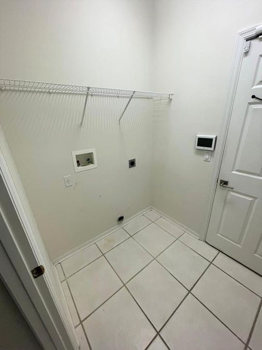 最近租的: $2,950 (4 贝兹, 2 浴室, 2319 平方英尺)