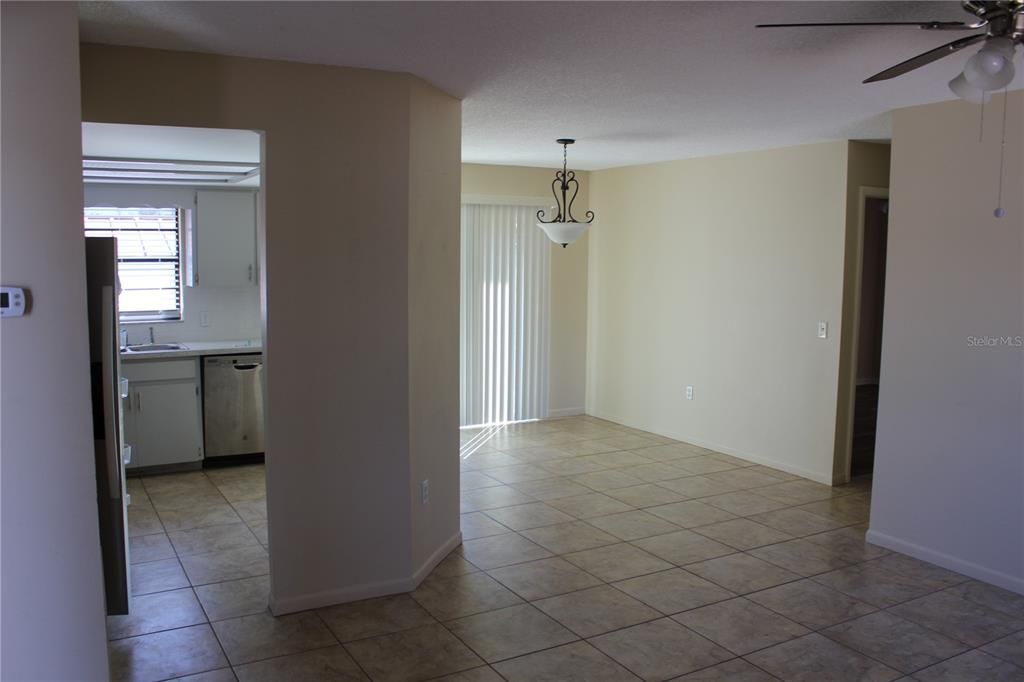 Recently Sold: $180,000 (2 beds, 2 baths, 1056 Square Feet)