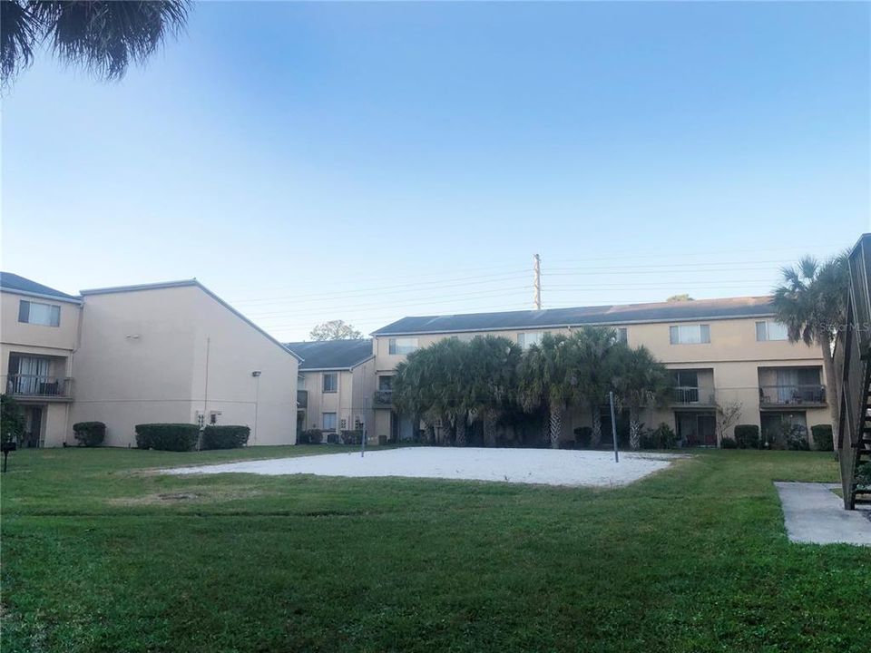 Recently Sold: $109,990 (1 beds, 1 baths, 765 Square Feet)