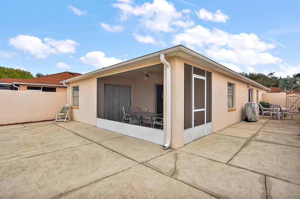 Recently Sold: $274,900 (2 beds, 2 baths, 1156 Square Feet)