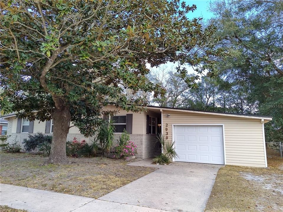 Recently Sold: $174,900 (3 beds, 2 baths, 1564 Square Feet)