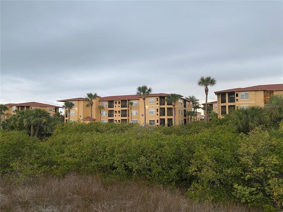Recently Sold: $169,900 (1 beds, 1 baths, 656 Square Feet)