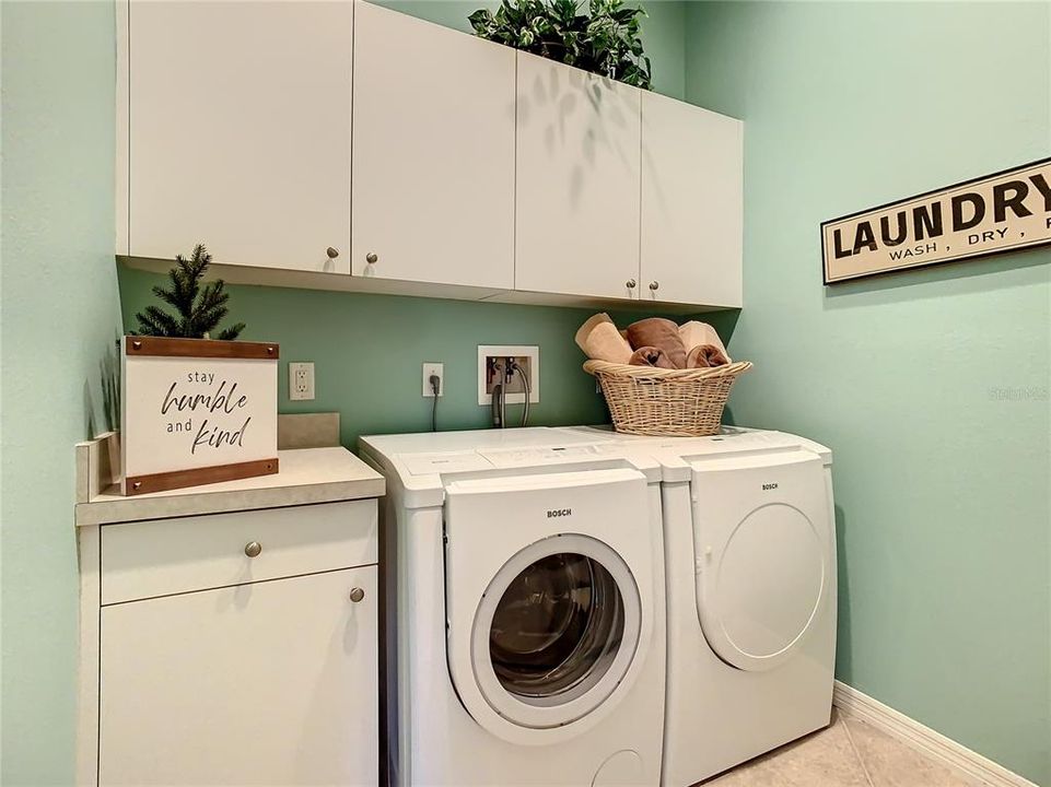 Wonderful sized Laundry Room