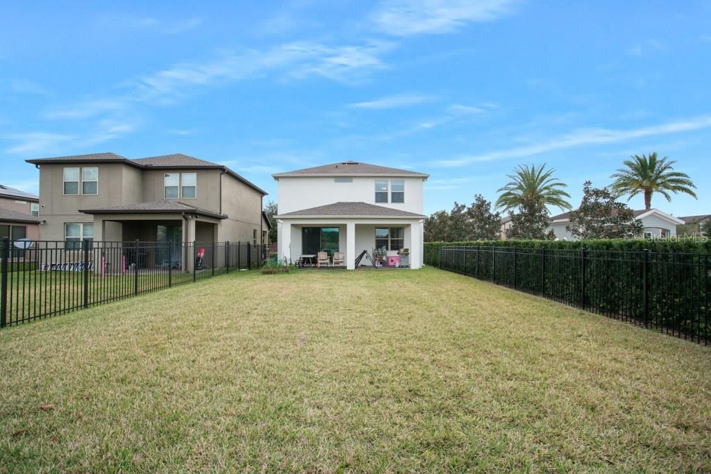 Recently Sold: $425,000 (4 beds, 3 baths, 1772 Square Feet)