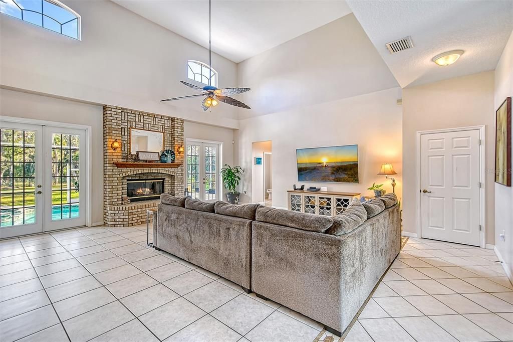 Recently Sold: $725,000 (4 beds, 3 baths, 3295 Square Feet)