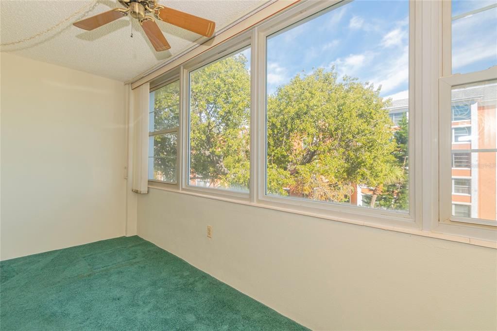 Recently Sold: $150,000 (2 beds, 2 baths, 1050 Square Feet)