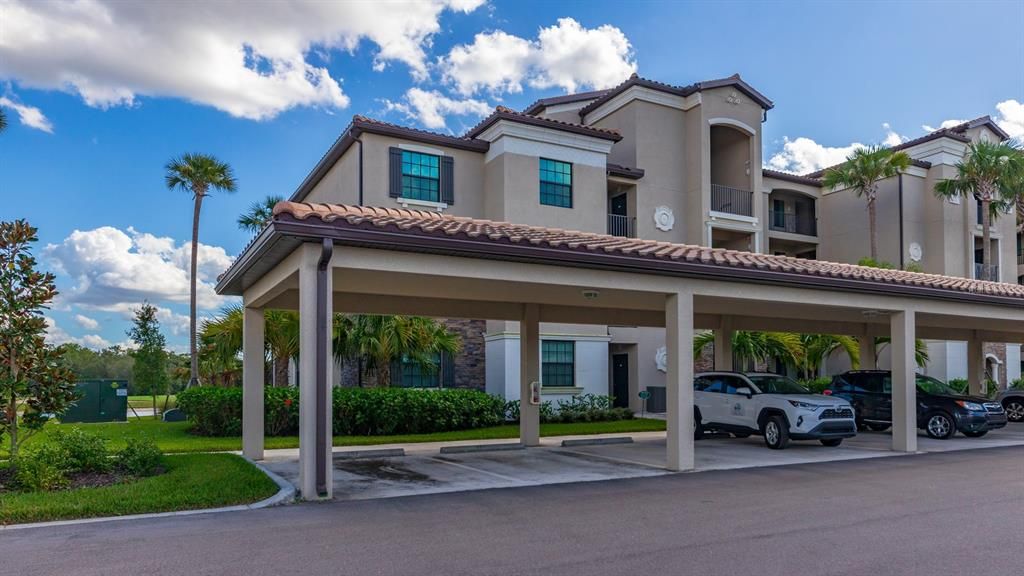 Recently Sold: $425,000 (3 beds, 2 baths, 1286 Square Feet)