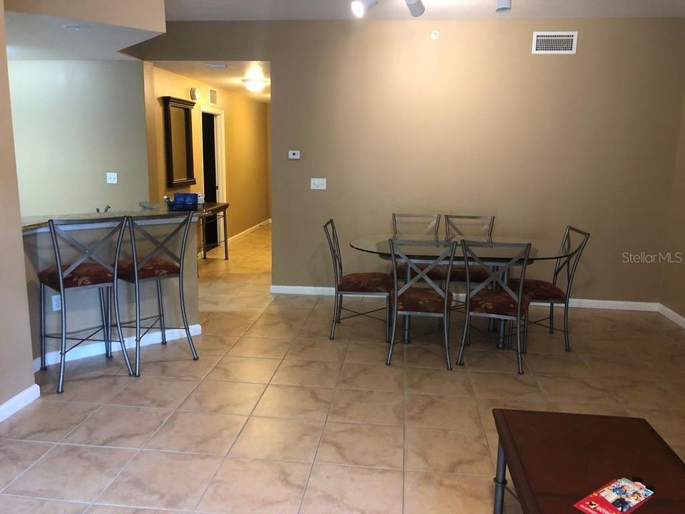 Recently Sold: $150,000 (3 beds, 3 baths, 1459 Square Feet)