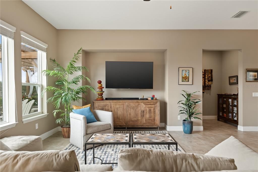 Recently Sold: $610,000 (2 beds, 2 baths, 2455 Square Feet)