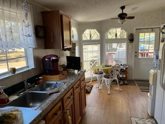 Recently Sold: $189,900 (3 beds, 2 baths, 1288 Square Feet)