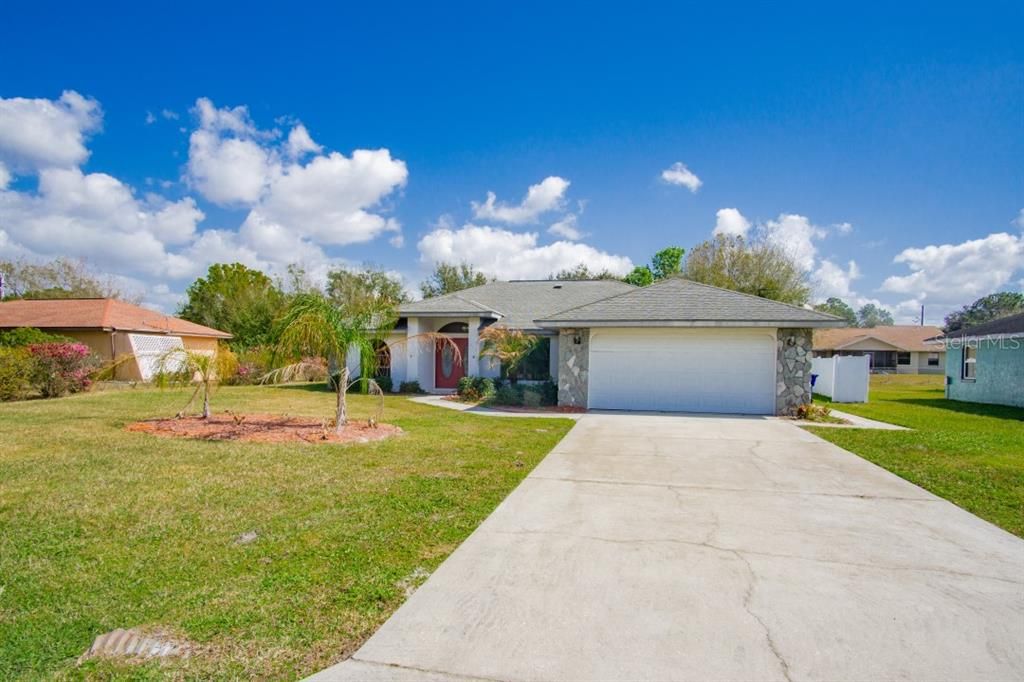 Recently Sold: $293,000 (3 beds, 2 baths, 1759 Square Feet)