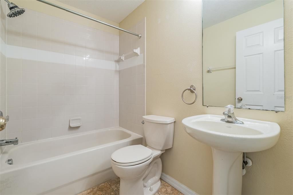 Недавно арендовано: $3,200 (6 спален, 3 ванн, 2994 Квадратных фут)