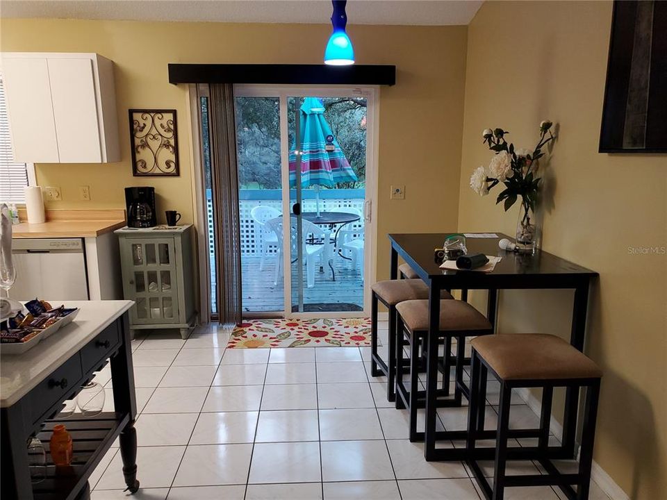 Vendido Recientemente: $229,900 (2 camas, 1 baños, 1052 Pies cuadrados)