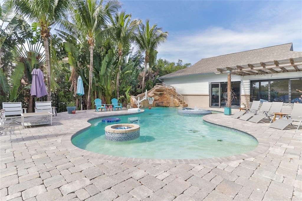 Recently Sold: $1,245,000 (4 beds, 4 baths, 3241 Square Feet)